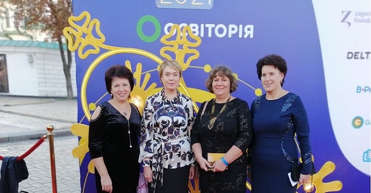 Викладач укрїнської мови Курахівського професійного ліцею увійшла у топ-10 фіналістів номінації “Вчитель прифронтової зони”